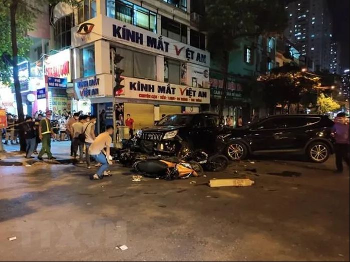 hien truong vu tai nan lien hoan dspl 3
