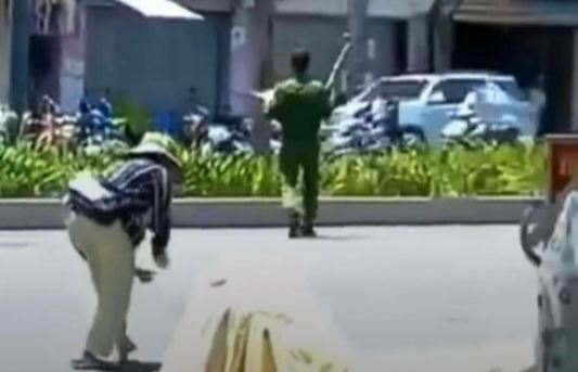 cuu thieu ta vac sung cuop tiem vang dspl