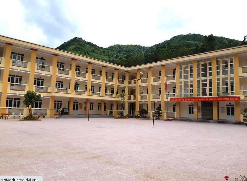 ha giang truong pho thong dan toc noi tru dspl