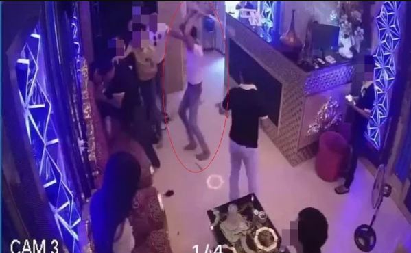 buon vi cai nhau voi nguoi yeu nam thanh nien dap pha quan karaoke dspl