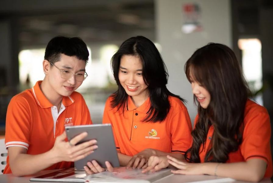 dai hoc fpt tuyen sinh bo sung den ngay 30 9 dspl