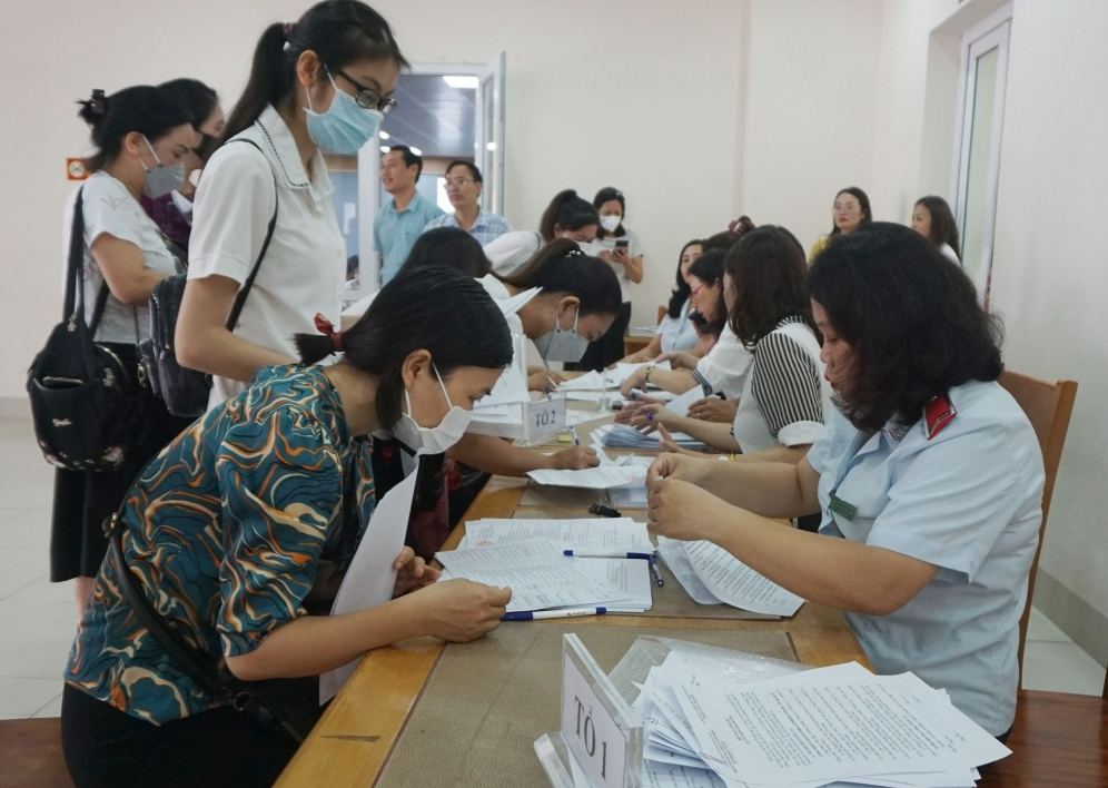 nhieu doanh nghiep ha noi no bhyt dspl