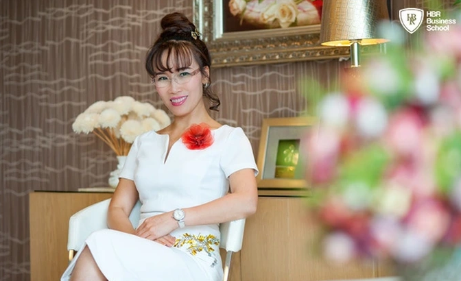 vietjet kinh doanh khoi sac ty phu nguyen thi phuong thao nhan luong bao nhieu dspl