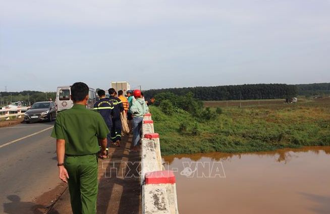 bi nh phuo c ti m tha y thi the nguoi phu nu mat tich tren song be dspl