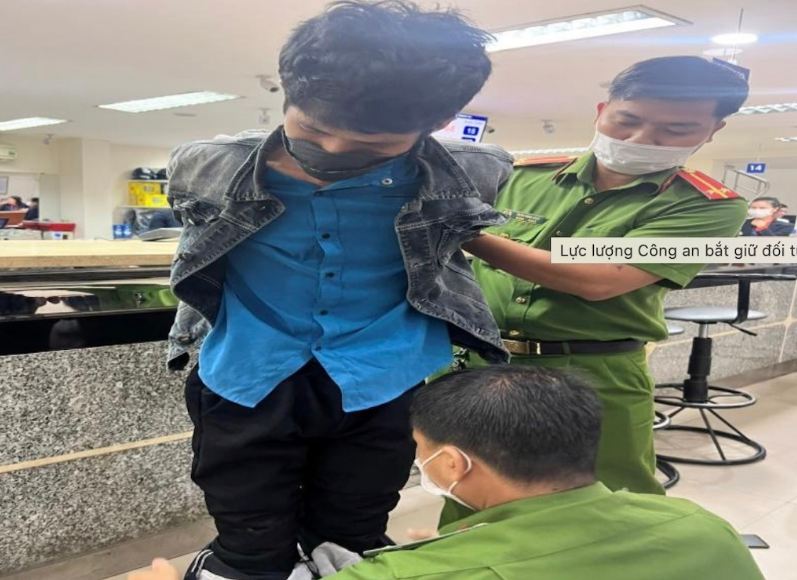 dong thap mang hop quet hinh sung di cuop ngan hang dspl