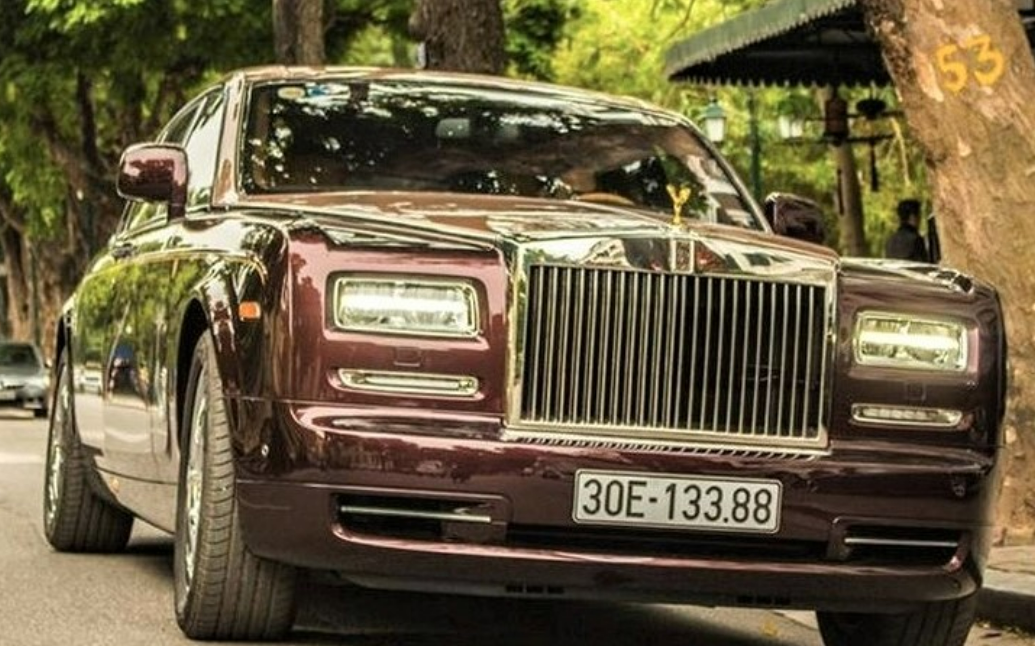 giam gan 3 ty rolls royce phantom lua thieng cua ong trinh van quyet van dau gia bat thanh dspl