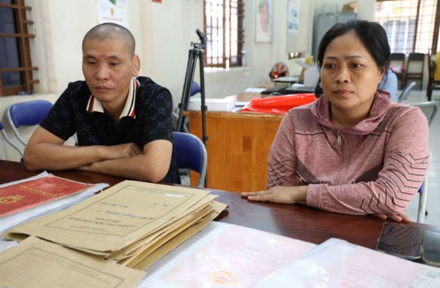 tay ninh bat giu 2 doi tuong lua dao cho vay lai nang hon 947 ty dong dspl