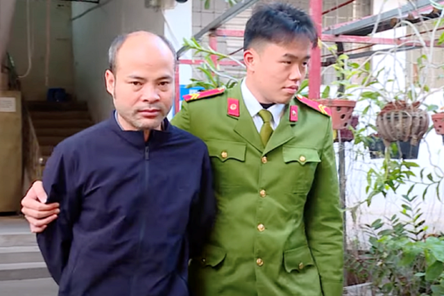 tam giu tai xe xe mercedes tong chet nguoi ngay mung 1 tet roi bo tron dspl tam giu tai xe xe mercedes tong chet nguoi ngay mung 1 tet roi bo tron dspl