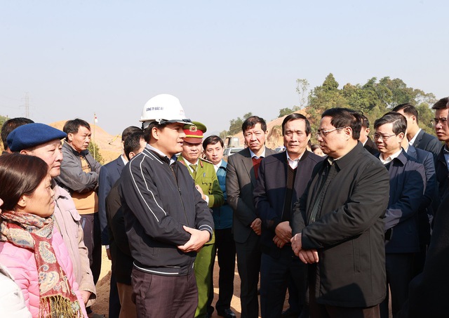 thu tuong kiem tra don doc du an cao toc tuyen quang phu tho chuc tet cong nhan va nguoi dan khu tai dinh cu dspl 4 thu tuong kiem tra don doc du an cao toc tuyen quang phu tho chuc tet cong nhan va nguoi dan khu tai dinh cu dspl 4