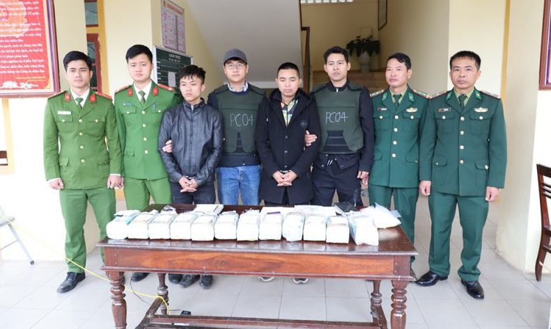 ha tinh triet pha duong day mua ban ma tuy tu lao ve viet nam dspl