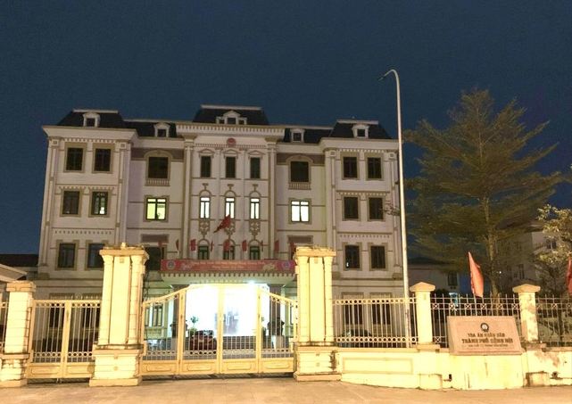 pho chanh an tand o quang binh tu vong tai phong lam viec trong tu the treo co dspl