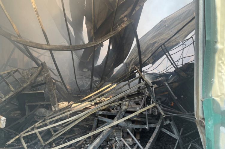 ha noi chay lon thieu rui nha xuong rong 1500m2 dspl