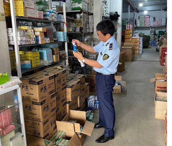 hai duong tam giu gan 8000 san pham kem danh rang va dau goi gia hai duong tam giu gan 8000 san pham kem danh rang va dau goi gia
