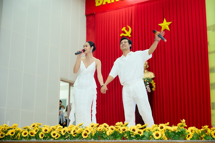 diep bao ngoc xuat hien rang ro tai dai hoc tra vinh 2 diep bao ngoc xuat hien rang ro tai dai hoc tra vinh 2