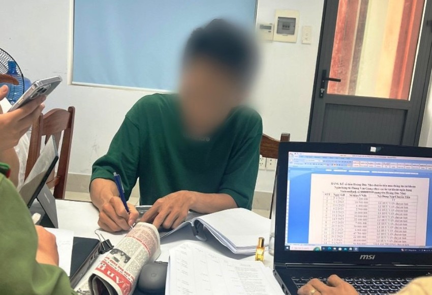 nhan vien cua 13 ngan hang ban thong tin tai khoan chi 200 000 den 1 9 trieu truong hop1 nhan vien cua 13 ngan hang ban thong tin tai khoan chi 200 000 den 1 9 trieu truong hop1