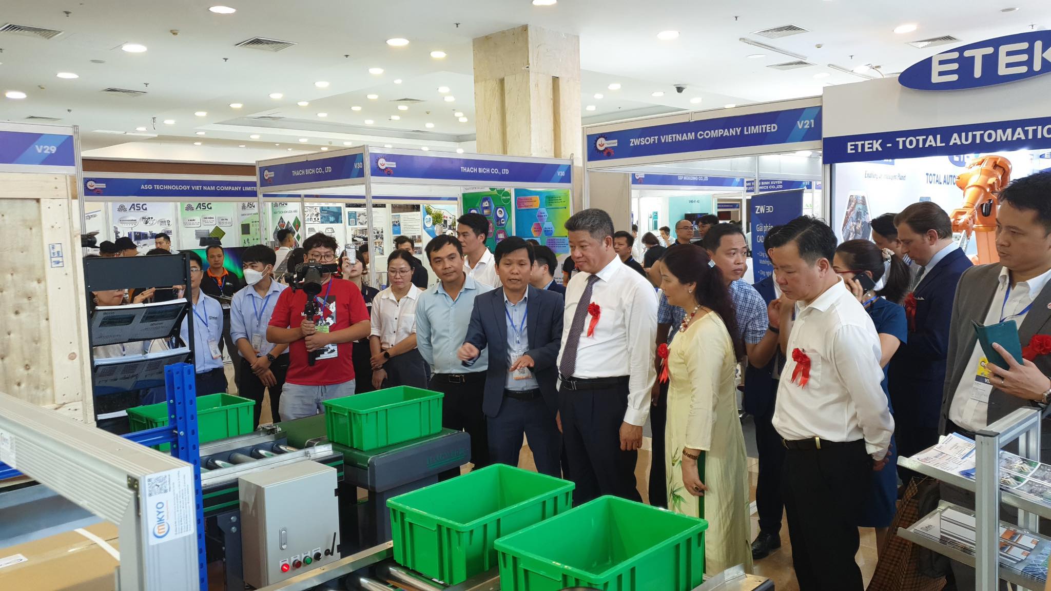 ha noi khai mac hoi cho cong nghiep ho tro nam 2023 3 ha noi khai mac hoi cho cong nghiep ho tro nam 2023 3