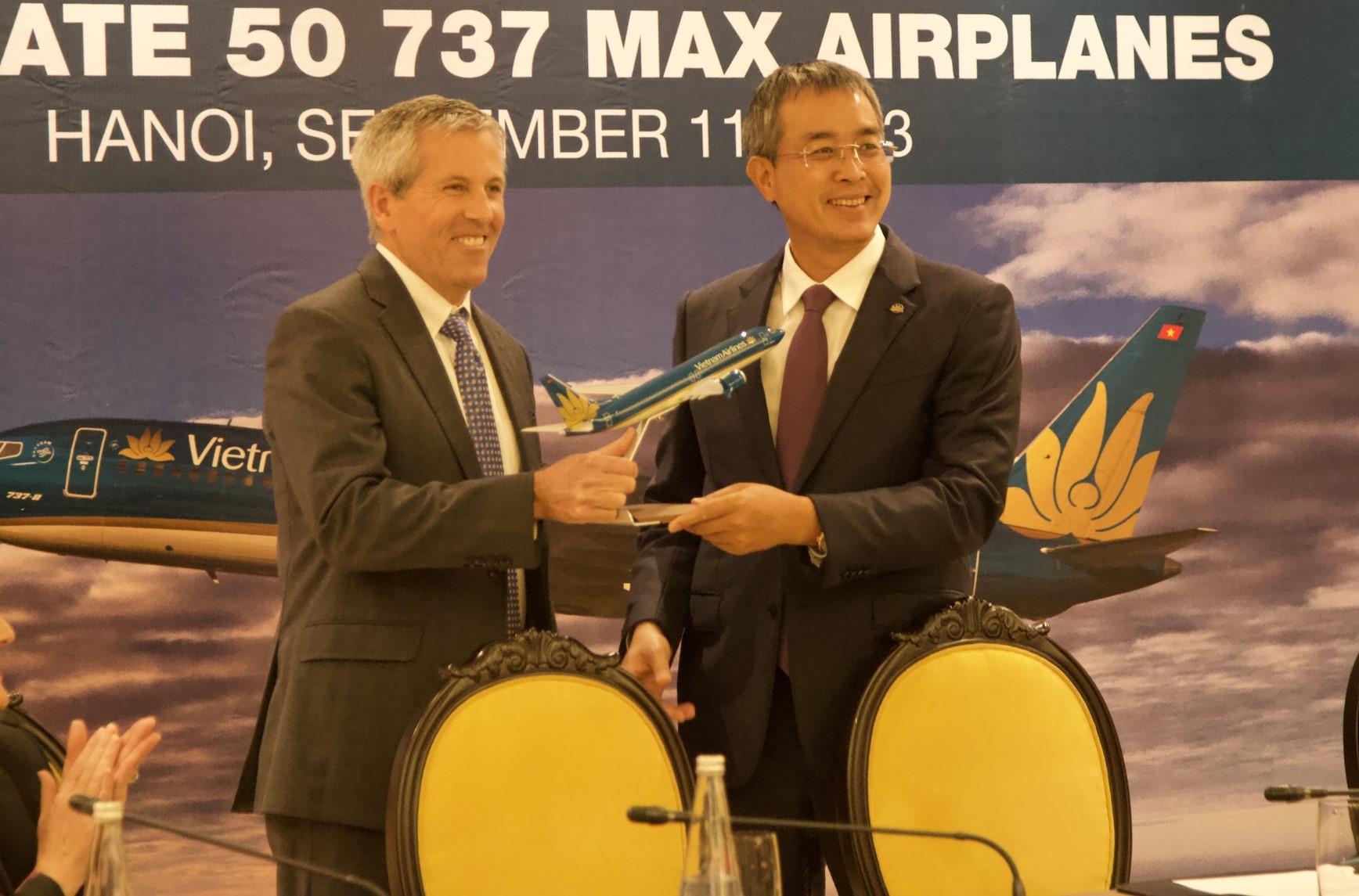 vietnam airlines tiet lo ke hoach thu xep von mua 50 may bay boeing 737 max 2 vietnam airlines tiet lo ke hoach thu xep von mua 50 may bay boeing 737 max 2