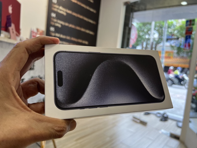 iphone 15 xach tay giam chuc trieu dong chi sau 3 ngay ve viet nam 2 iphone 15 xach tay giam chuc trieu dong chi sau 3 ngay ve viet nam 2