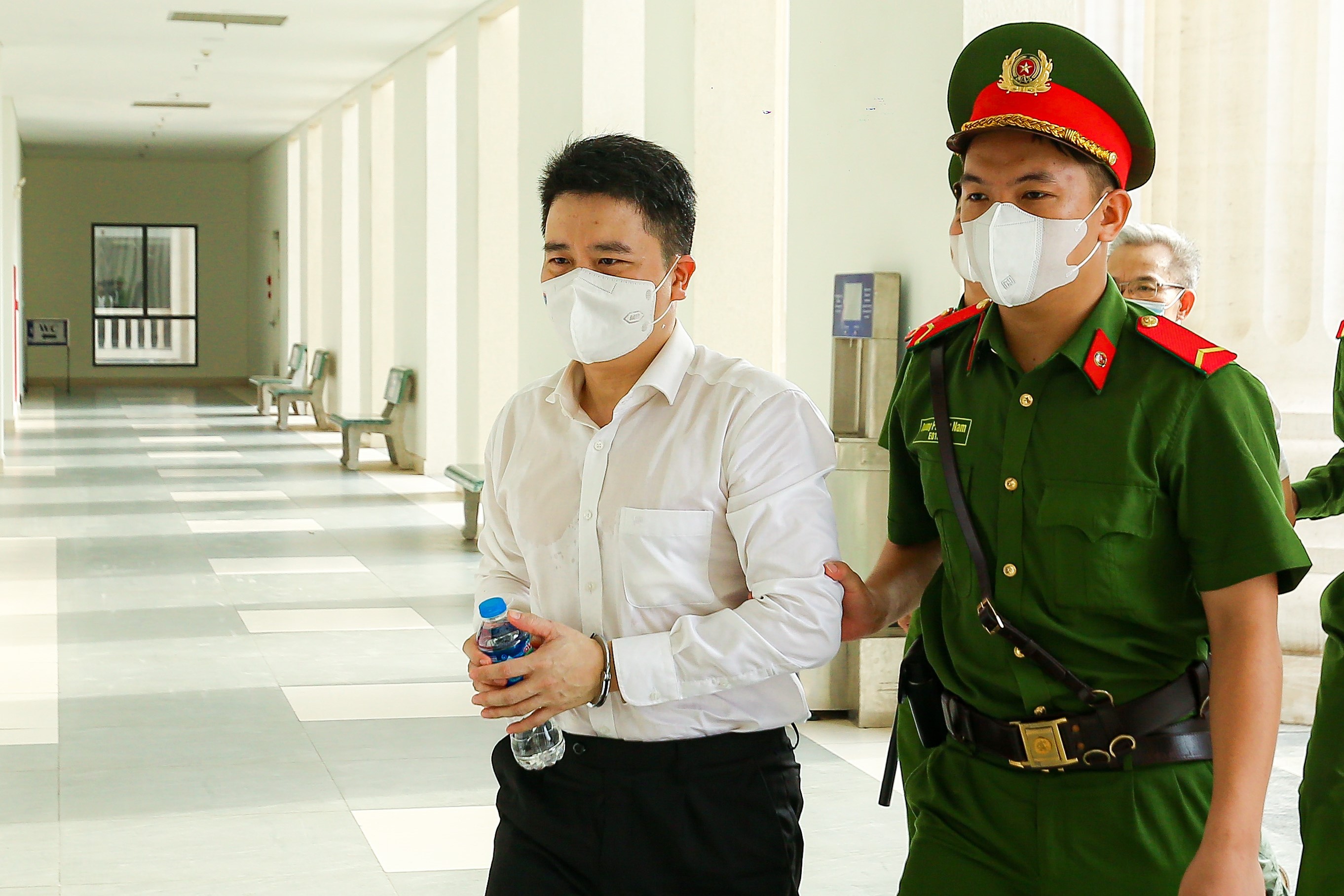 vu chuyen bay giai cuu vi sao ong tran van tan bi tuyen 6 nam tu chua bi bai nhiem pho chu tich tinh 1 vu chuyen bay giai cuu vi sao ong tran van tan bi tuyen 6 nam tu chua bi bai nhiem pho chu tich tinh 1