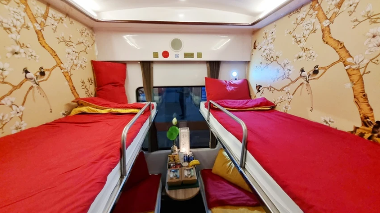 can canh doan tau 5 sao tuyen ha noi da nang vua khai truong 1