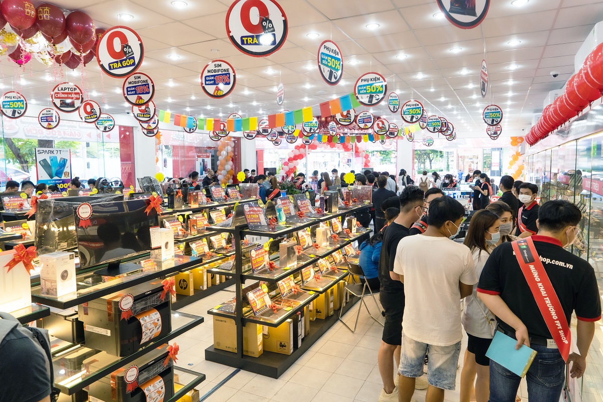 sale het ket nam fpt shop mo dot giam gia khung den 70 1 sale het ket nam fpt shop mo dot giam gia khung den 70 1