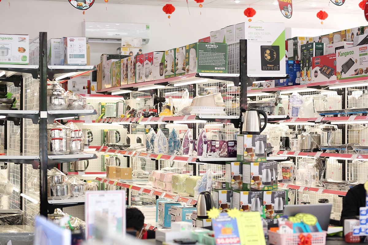 sale het ket nam fpt shop mo dot giam gia khung den 70 2 sale het ket nam fpt shop mo dot giam gia khung den 70 2