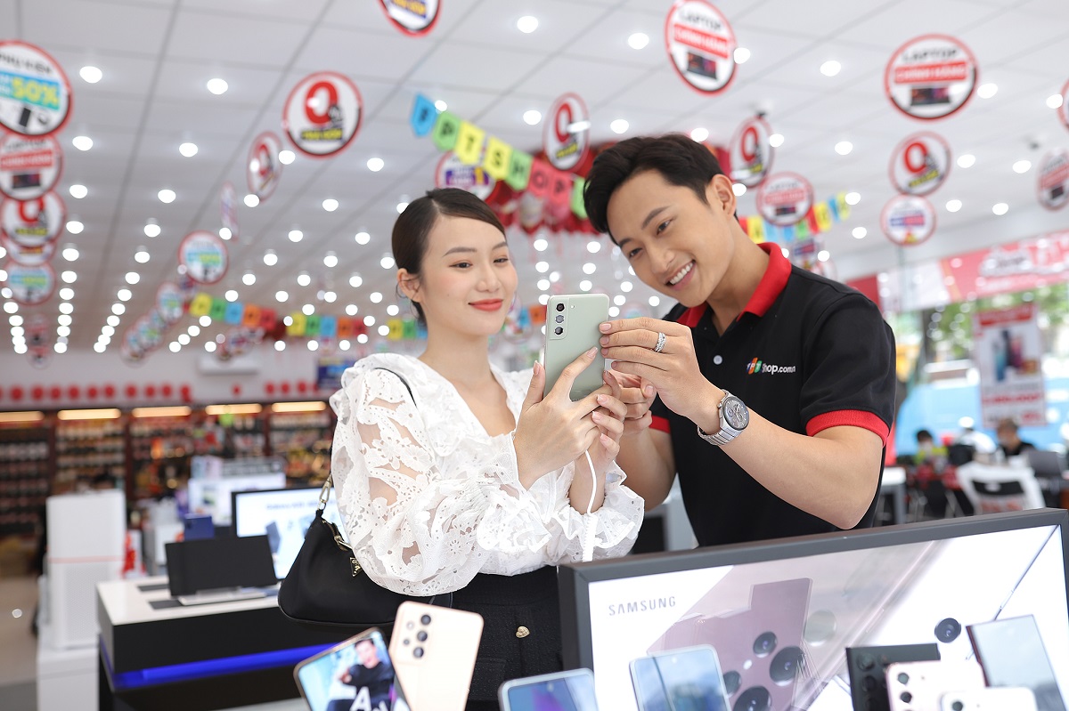 sale het ket nam fpt shop mo dot giam gia khung den 70 3 sale het ket nam fpt shop mo dot giam gia khung den 70 3