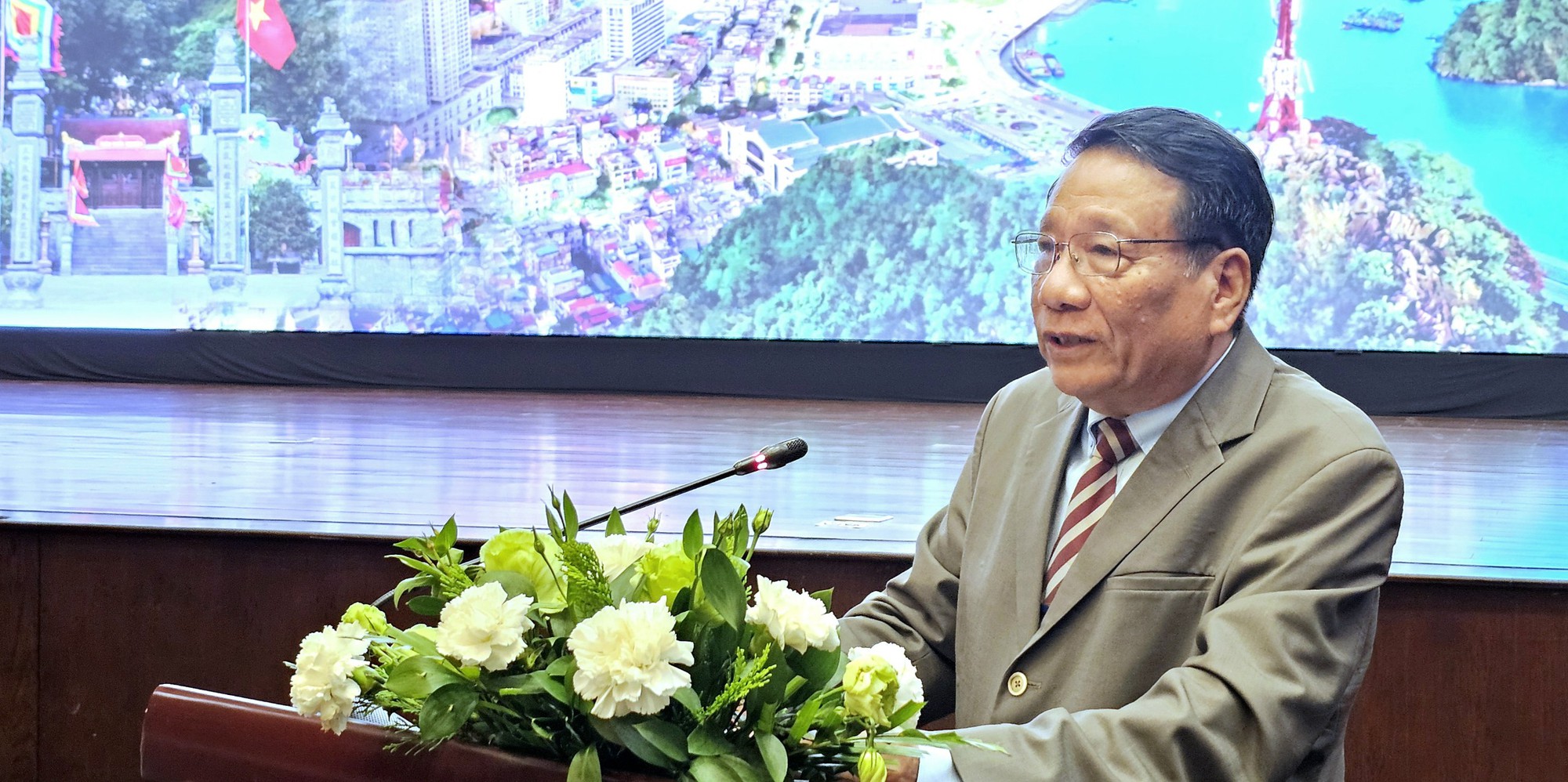 775 hon dao o vinh ha long van duoc gin giu bao ton 4