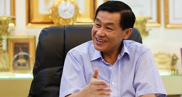 vua hang hieu johnathan hanh nguyen kiem bon tien tu ban pho tai san bay 1 vua hang hieu johnathan hanh nguyen kiem bon tien tu ban pho tai san bay 1