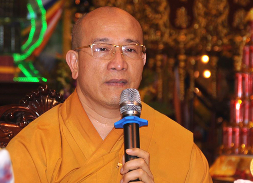 chua ba vang giai trinh viec trung bay xa loi toc duc phat 2