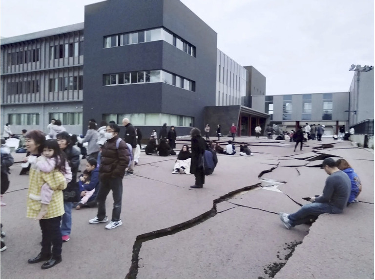 mat dat o nhat ban nut toac sau tran dong dat ngay dau nam moi 3