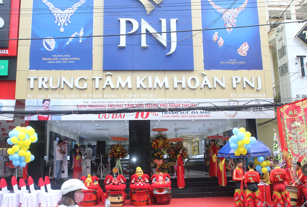 do von dieu le 4 ong lon nganh vang bao tin minh chau pnj doji mi hong 2 do von dieu le 4 ong lon nganh vang bao tin minh chau pnj doji mi hong 2