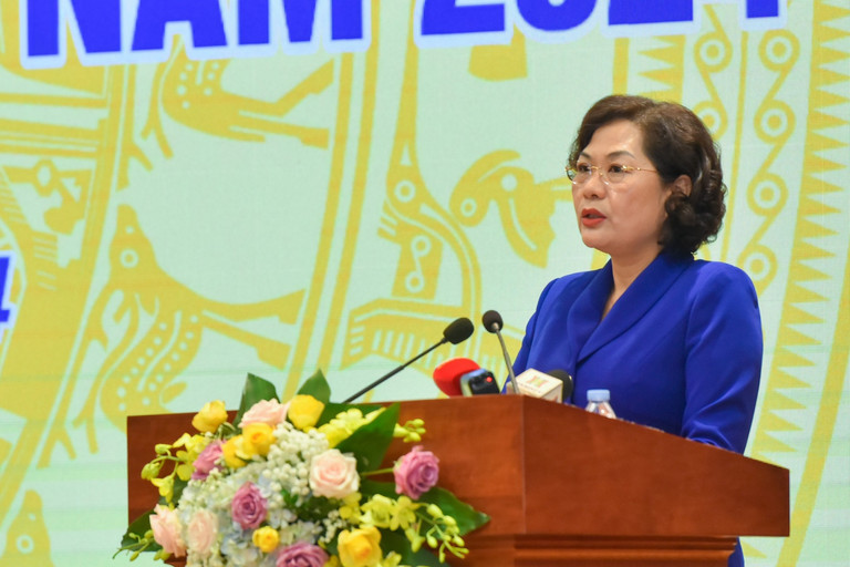 thong doc nhnn lai suat nam 2024 se giam them 2