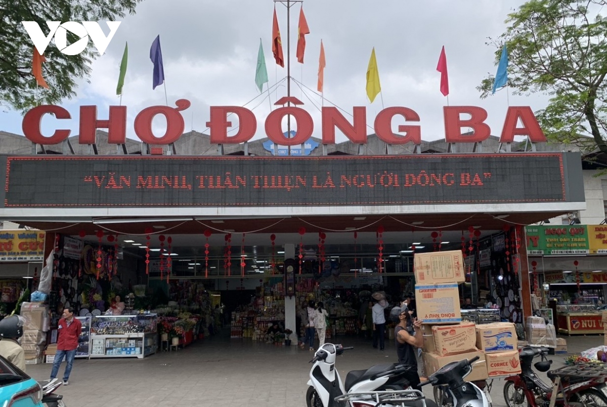 treo thuong 500 000 dong cho nguoi phat hien tieu thuong chat chem o cho dong ba 2