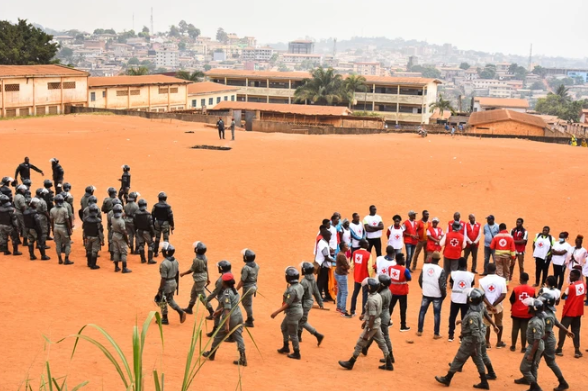 hien truong tham kich giam dap o truong trung hoc khien it nhat 10 hoc sinh thiet mang 4 hien truong tham kich giam dap o truong trung hoc khien it nhat 10 hoc sinh thiet mang 4