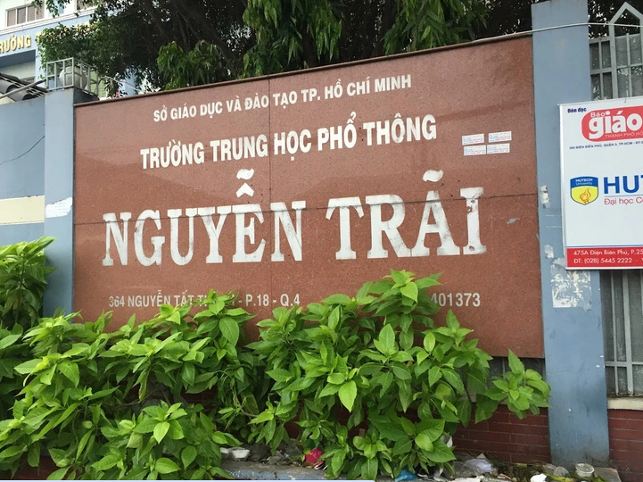 phu huynh buc xuc vi phai nop tien hoc ca ky nha truong noi do phan mem bi loi 1