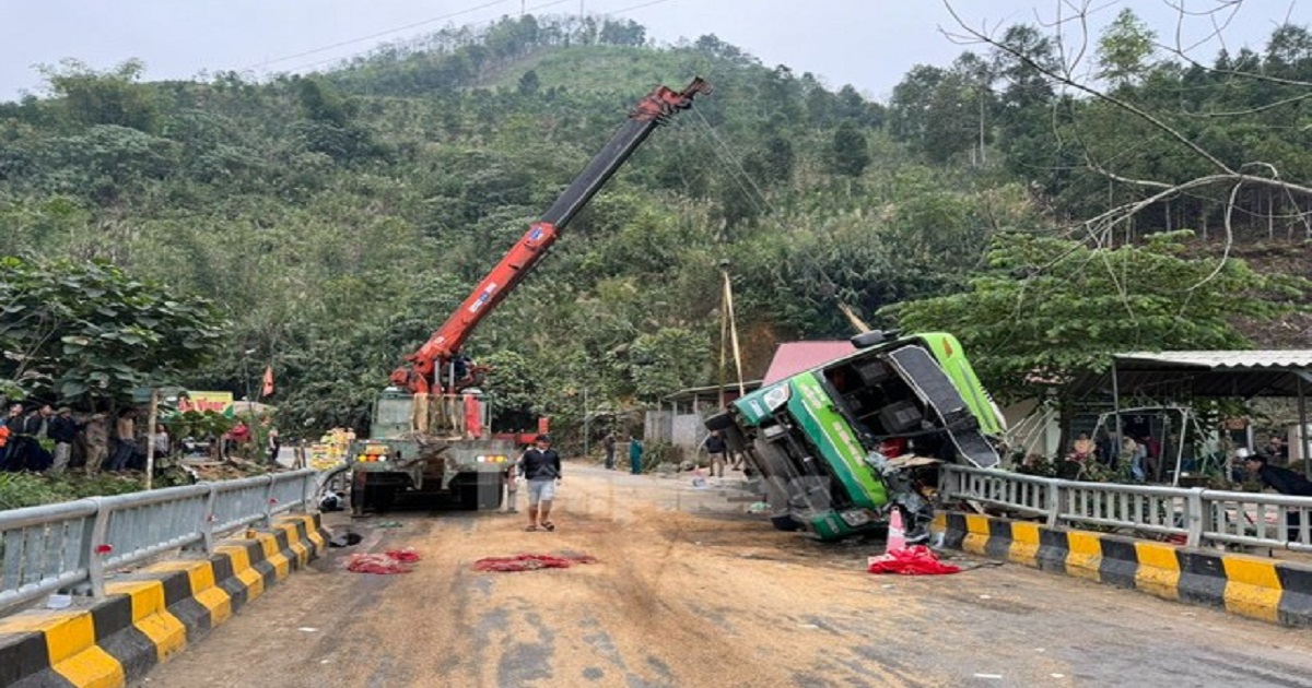 danh tinh cac nan nhan trong vu xe khach lat ngang de len xe may o yen bai 1 danh tinh cac nan nhan trong vu xe khach lat ngang de len xe may o yen bai 1