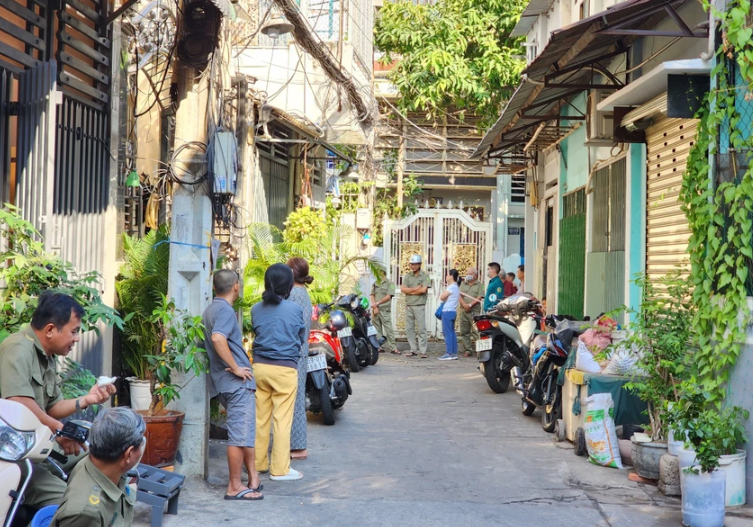 hien truong vu chay nha luc rang sang khien 4 nguoi tu vong o tp hcm 10