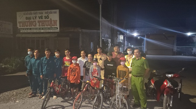 xuc dong cau chuyen cau be 10 tuoi dap xe tu phu yen vao binh duong de tham me di lam xa khong ve tet 5 xuc dong cau chuyen cau be 10 tuoi dap xe tu phu yen vao binh duong de tham me di lam xa khong ve tet 5