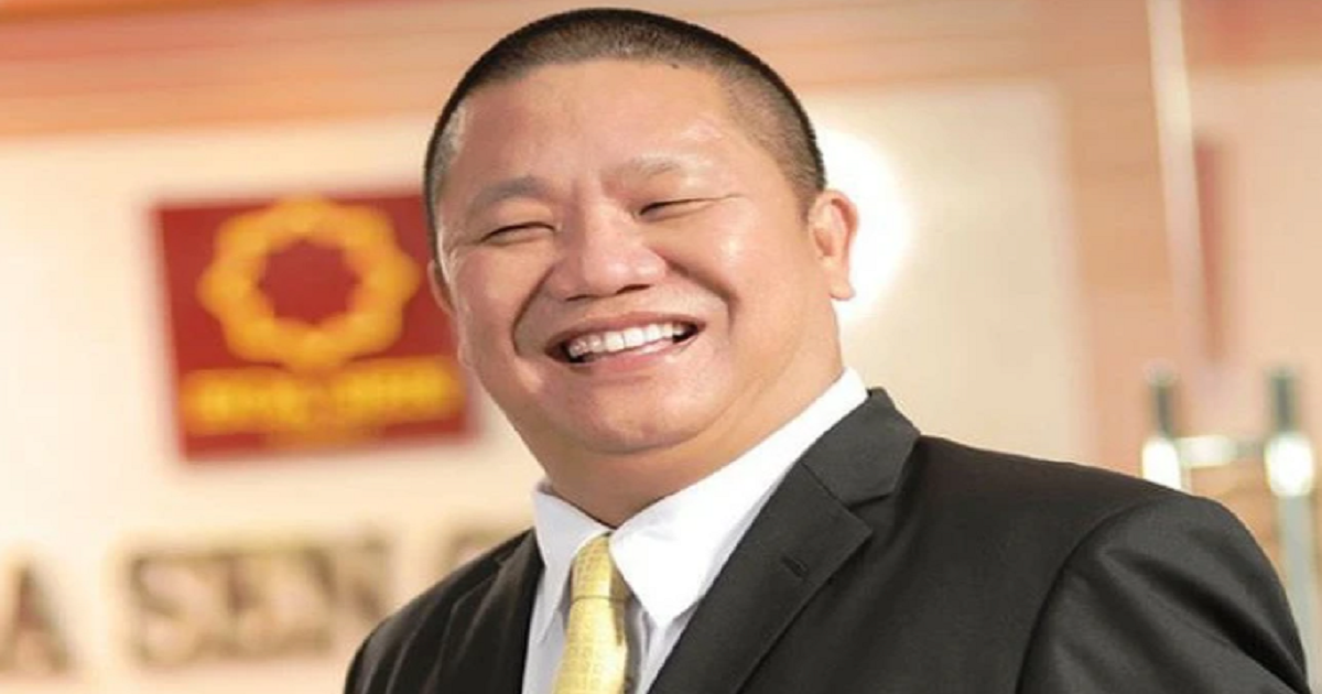 ong le phuoc vu tinh giao tap doan hoa sen cho con gai ut sinh nam 2001