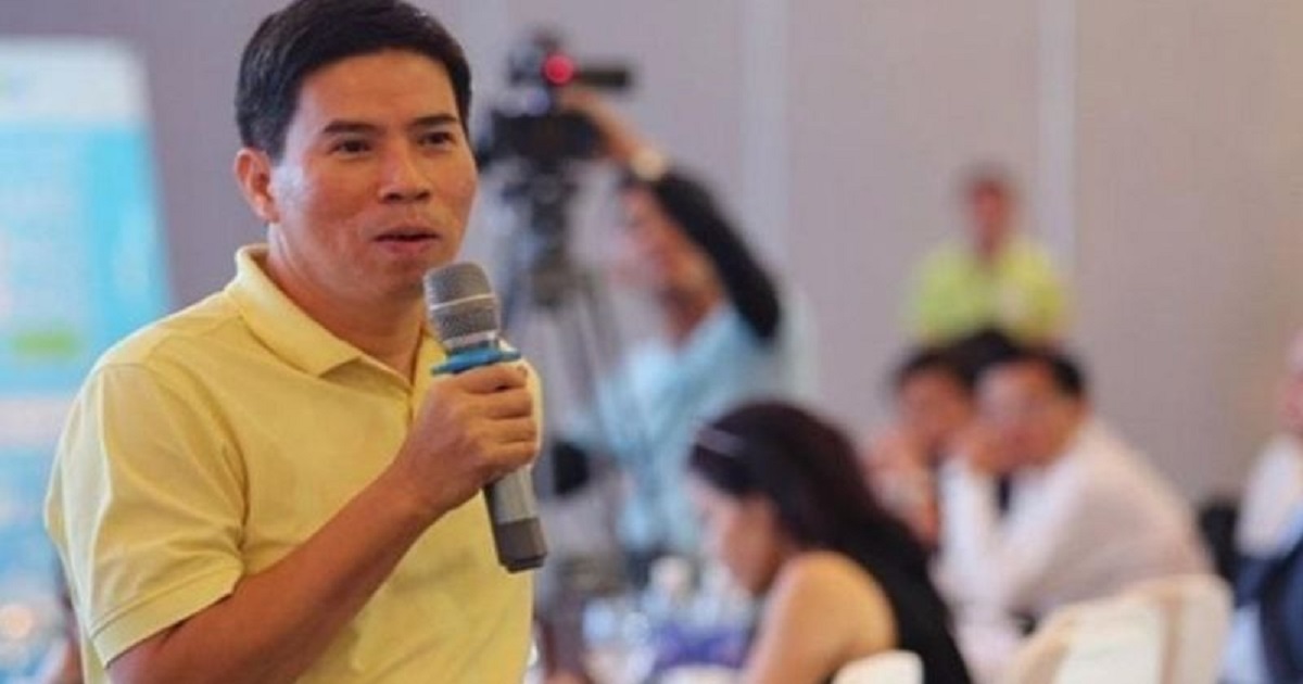 em gai chu tich the gioi di dong hoan tat ban ra 200 000 co phieu da dang ky