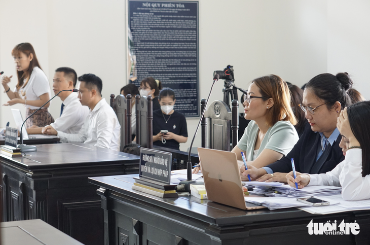hoa hau thuy tien khoi kien hoa hau thuy tien khoi kien