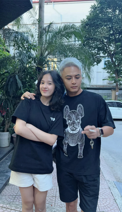 dien mao khac la cua hong dang khi xuat hien ben gia dinh anh 2 dien mao khac la cua hong dang khi xuat hien ben gia dinh anh 2