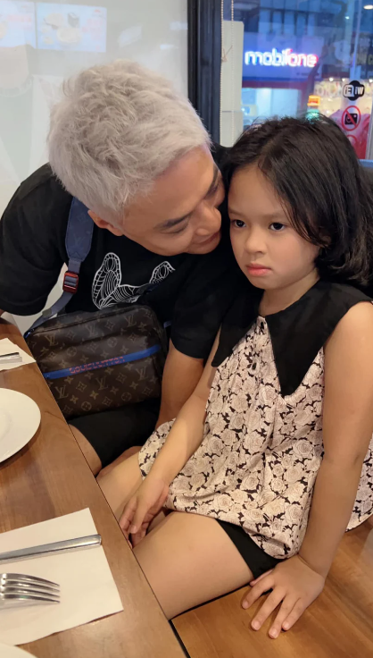dien mao khac la cua hong dang khi xuat hien ben gia dinh anh 3 dien mao khac la cua hong dang khi xuat hien ben gia dinh anh 3