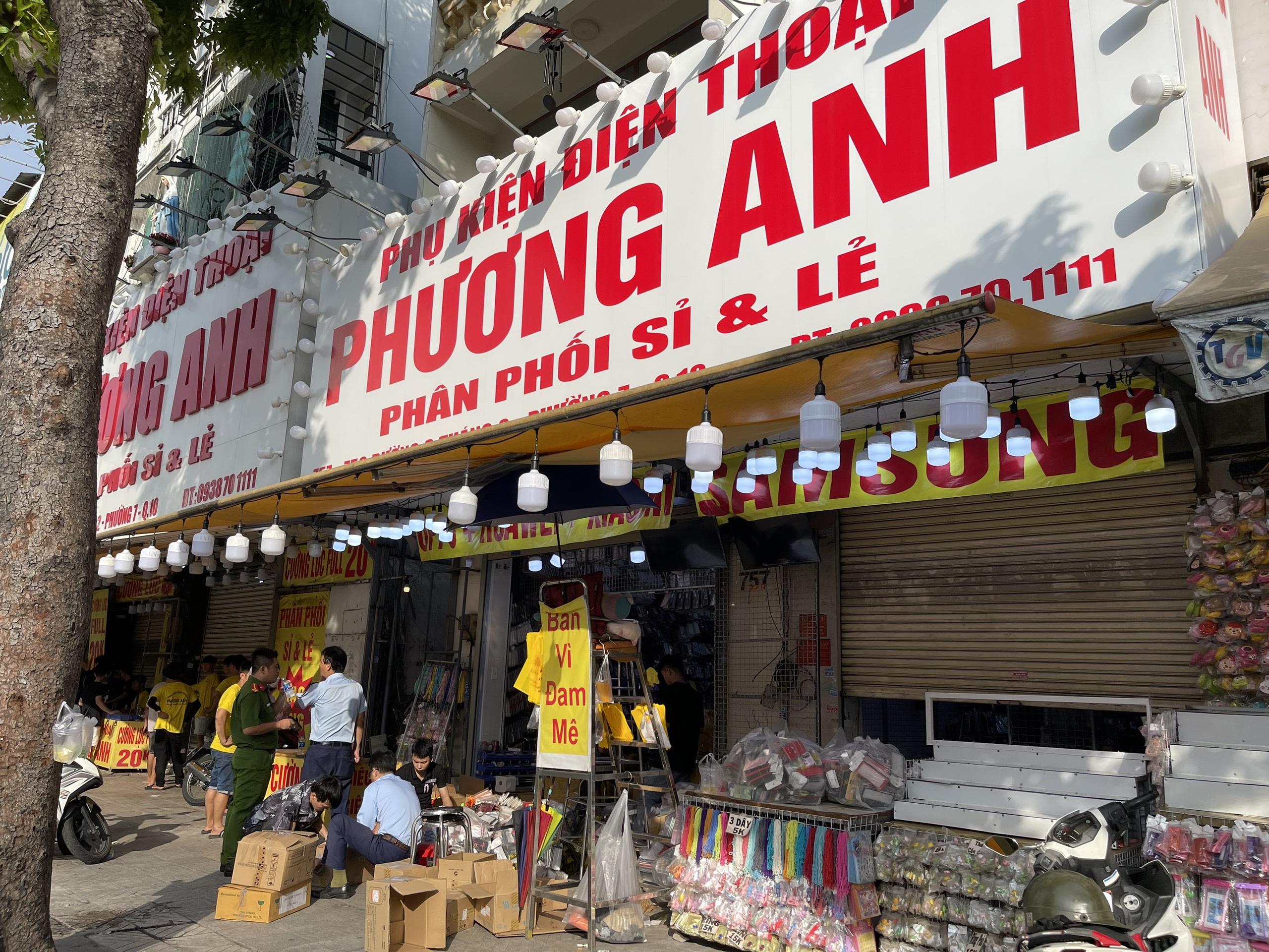 tp hcm tam giu hon 27 000 op lung mieng dan cuong luc dtdd khong ro nguon goc dspl1 tp hcm tam giu hon 27 000 op lung mieng dan cuong luc dtdd khong ro nguon goc dspl1
