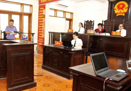 dang noi dung xuyen tac xuc pham len mang 1691497423 dang noi dung xuyen tac xuc pham len mang 1691497423