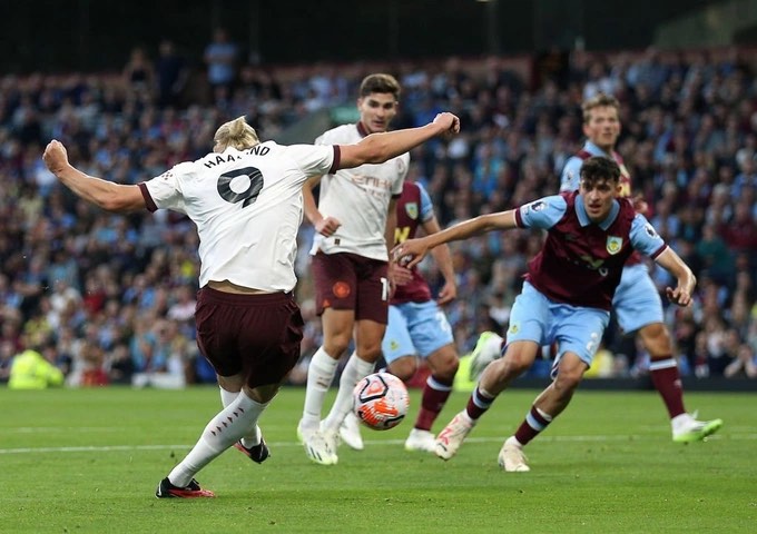 haaland thang hoa man city chien thang de dang trong vong dau tien ngoai hang anh 3 haaland thang hoa man city chien thang de dang trong vong dau tien ngoai hang anh 3