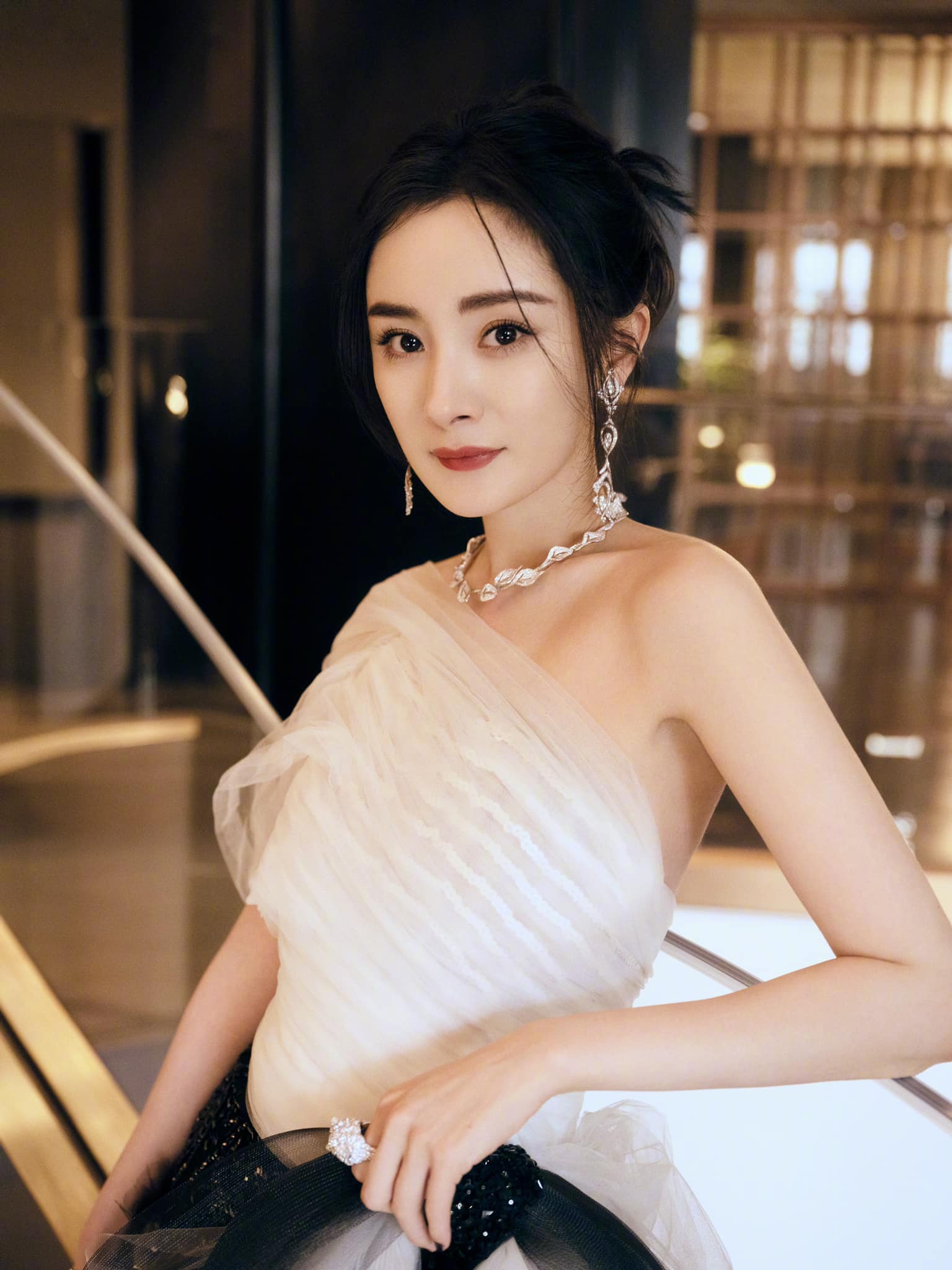 bo luu khai uy phu nhan chuyen duong mich chi hon 1 nghin ti danh quyen nuoi con 1 bo luu khai uy phu nhan chuyen duong mich chi hon 1 nghin ti danh quyen nuoi con 1