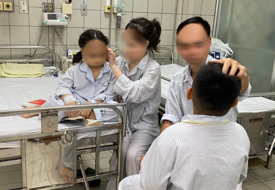 ha noi gia dinh 5 nguoi hanh phuc doan tu sau vu vu chay chung cu mini ha noi gia dinh 5 nguoi hanh phuc doan tu sau vu vu chay chung cu mini