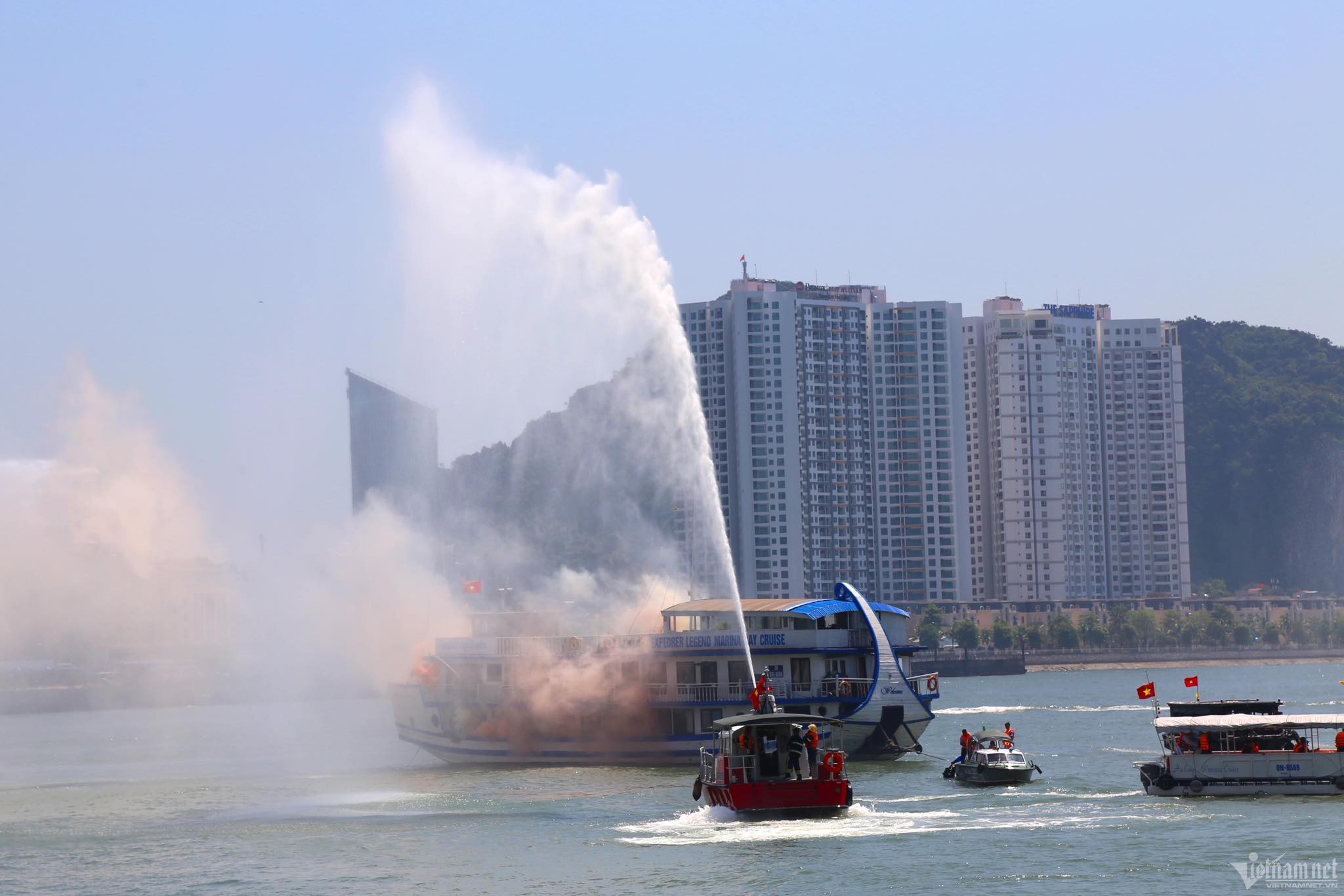 quang ninh ro bot may bay truc thang xuat hien trong dien tap chua chay cua bo cong an 10 quang ninh ro bot may bay truc thang xuat hien trong dien tap chua chay cua bo cong an 10
